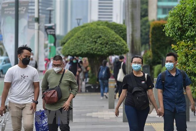 Indonesia áp dụng lại chính sách miễn thị thực cho công dân ASEAN - Ảnh 1.