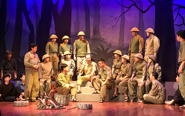 Nhà hát kịch Việt Nam ra mắt chương trình &quot;Hồ Chí Minh - Tên Người sáng mãi&quot; - Ảnh 1.