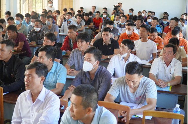 Bình Thuận: Hơn 100 học viên được tập huấn cứu hộ, cứu đuối - Ảnh 1.