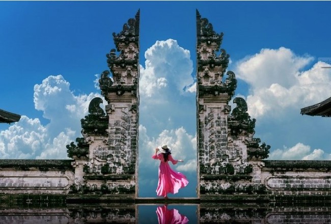 Indonesia đặt mục tiêu thu hút 1,5 triệu du khách nước ngoài tới Bali - Ảnh 1.