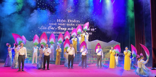 Khai mạc Hội diễn nghệ thuật quần chúng tỉnh Lào Cai năm 2022 - Ảnh 4.