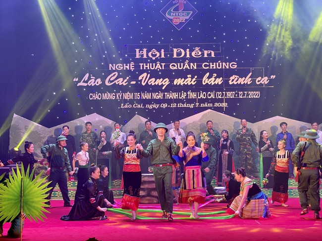 Khai mạc Hội diễn nghệ thuật quần chúng tỉnh Lào Cai năm 2022 - Ảnh 5.