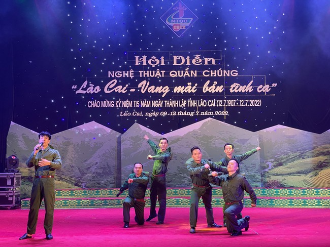 Khai mạc Hội diễn nghệ thuật quần chúng tỉnh Lào Cai năm 2022 - Ảnh 8.