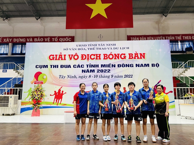 Đồng Nai giành hạng nhất toàn đoàn giải vô địch Bóng bàn cụm thi đua các tỉnh miền Đông Nam bộ năm 2022 - Ảnh 1.