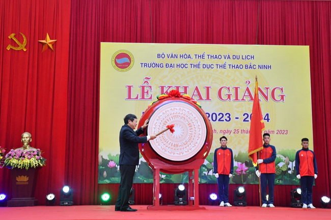 Trường Đại học Thể dục thể thao Bắc Ninh khai giảng năm học 2023-2024 - Ảnh 1.