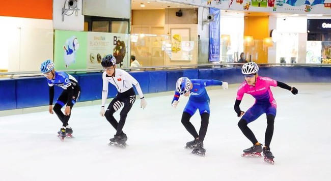 Gần 50 vận động viên tham gia Giải trượt băng tốc độ trẻ quốc gia 2022 - Ảnh 1.