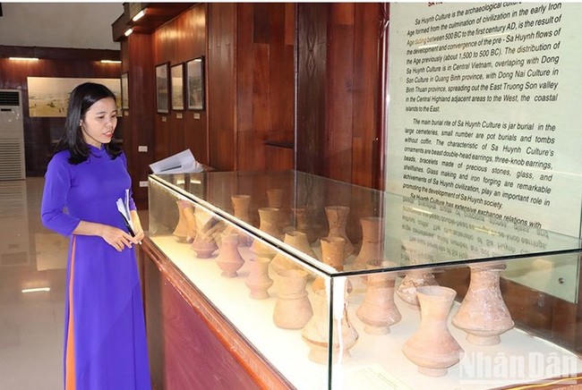 Quảng Ngãi đón bằng xếp hạng di tích quốc gia đặc biệt Văn hóa Sa Huỳnh - Ảnh 2.