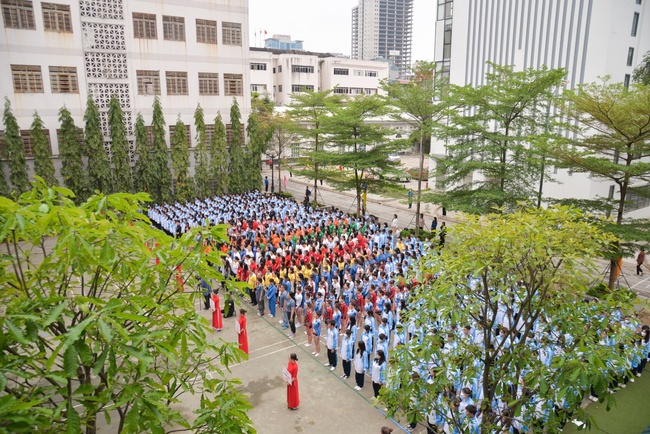Trường Đại học Văn hóa Hà Nội hưởng ứng “Ngày chạy Olympic vì sức khỏe toàn dân năm 2023” - Ảnh 1.