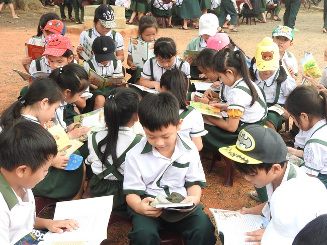 Bình Thuận: Đổi mới hoạt động của thư viện, phát triển kỹ năng đọc cho thiếu nhi - Ảnh 1.