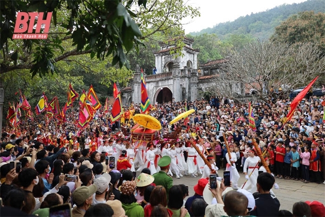 Ngày văn hóa các dân tộc Việt Nam 19-4: Gìn giữ “hồn cốt” dân tộc tạo động lực phát triển bền vững đất nước - Ảnh 2.