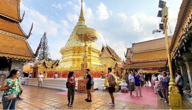 Thái Lan đón gần 10 triệu lượt du khách quốc tế trong 5 tháng đầu năm 2023 - Ảnh 1.