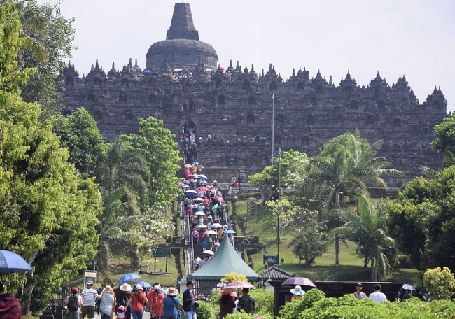 Indonesia thu hẹp chính sách miễn thị thực cho khách du lịch nước ngoài - Ảnh 1.