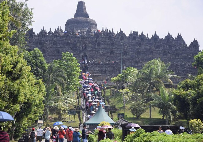 Indonesia thu hẹp chính sách miễn thị thực cho khách du lịch nước ngoài - Ảnh 1.