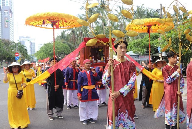 Khánh Hòa: Tổ chức lễ hội dân gian xứng tầm để thu hút du khách - Ảnh 2.