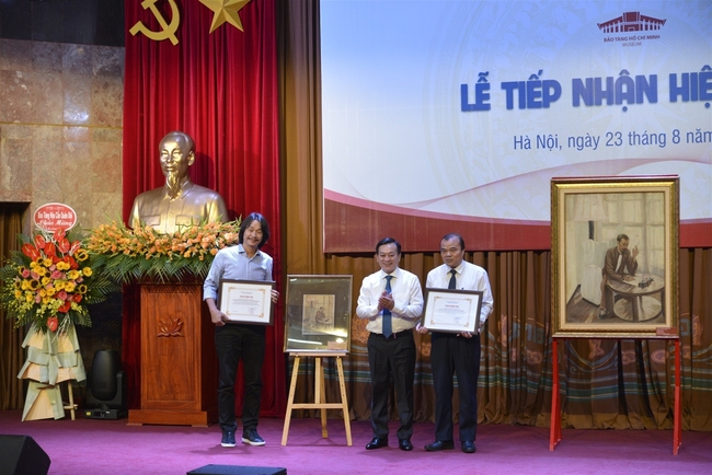 Bảo tàng Hồ Chí Minh tổ chức Lễ tiếp nhận các tác phẩm nghệ thuật về Chủ tịch Hồ Chí Minh của họa sĩ Văn Giáo - Ảnh 9.