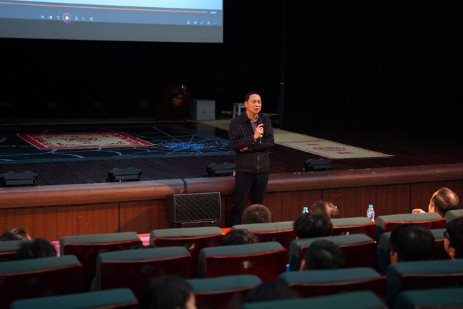 Trường Đại học Sân khấu - Điện ảnh Hà Nội tổ chức hoạt động trải nghiệm hướng nghiệp cho học sinh Trường Phổ thông dân lập Hermann Gmeiner - Ảnh 10.