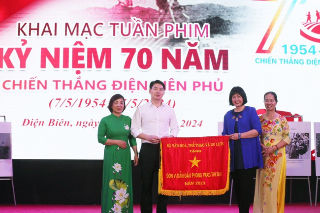 Khai mạc Tuần phim kỷ niệm 70 năm chiến thắng Điện Biên Phủ                   - Ảnh 10.