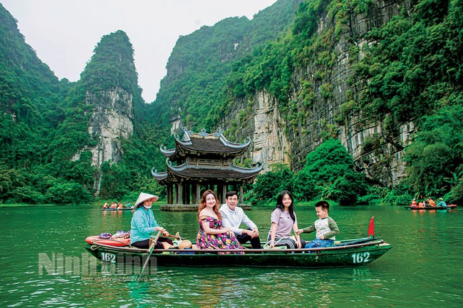 Ninh Bình: Di sản Tràng An - nguồn lực phát triển công nghiệp văn hóa - Ảnh 1.