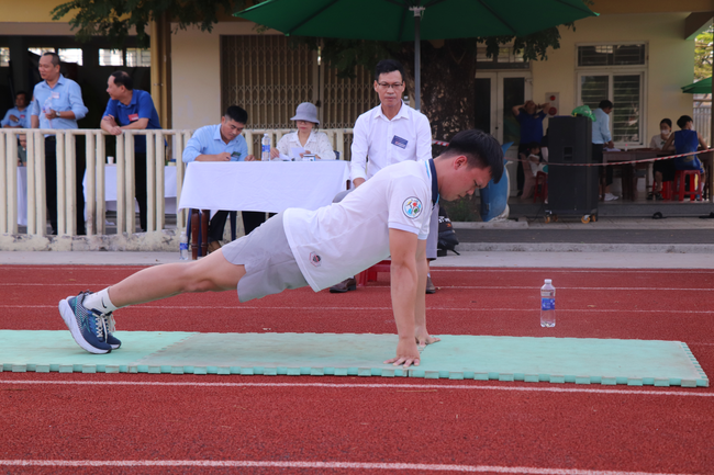 Trường Đại học Thể dục Thể thao Đà Nẵng tổ chức kỳ thi tuyển sinh năng khiếu đại học chính quy đợt 1, năm 2024 - Ảnh 6.
