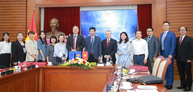Thứ trưởng Hồ An Phong tiếp Đoàn doanh nghiệp Hội đồng Kinh doanh châu Âu - ASEAN và EuroCham - Ảnh 5.
