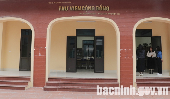 Bắc Ninh: Phát triển mô hình thư viện lưu động, thư viện tư nhân phục vụ người dân học tập suốt đời - Ảnh 1.