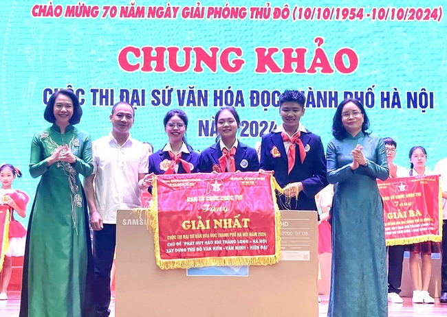 Trao giải Cuộc thi Đại sứ Văn hóa đọc thành phố Hà Nội năm 2024 - Ảnh 5.