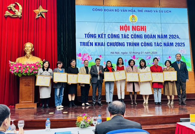 Công đoàn Bộ VHTTDL: Bám sát chức năng, nhiệm vụ của tổ chức công đoàn để đạt được những kết quả đáng ghi nhận năm 2024 - Ảnh 7.