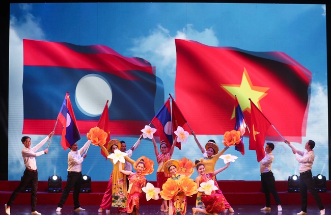Tuần Văn hóa Lào tại Việt Nam 2025: Tôn vinh tình hữu nghị và giao lưu văn hóa lâu đời giữa hai nước Việt Nam - Lào - Ảnh 1.