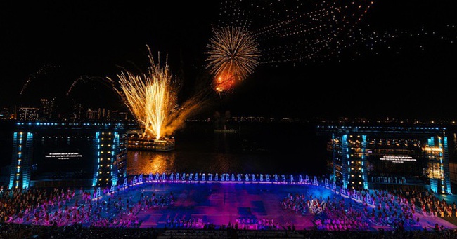 TP.HCM: Nghệ sĩ tham gia các sự kiện chính trị, lễ hội lớn phải chuẩn mực trong hoạt động nghề nghiệp và văn hóa ứng xử - Ảnh 1. TP.HCM: Nghệ sĩ tham gia các sự kiện chính trị, lễ hội lớn phải chuẩn mực trong hoạt động nghề nghiệp và văn hóa ứng xử - Ảnh 1.