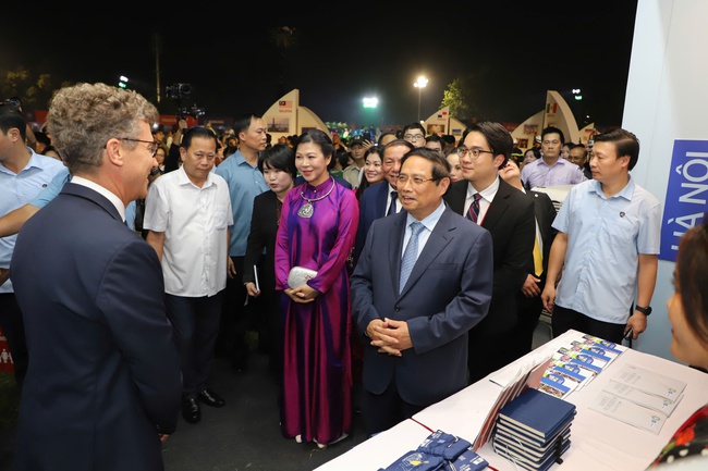 Thủ tướng Chính phủ Phạm Minh Chính dự Lễ hội Văn hóa Thế giới tại Hà Nội lần thứ nhất - Ảnh 3.