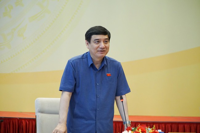 Hoàn thiện dự thảo Luật Báo chí (sửa đổi): Xây dựng nền báo chí hiện đại, nhân văn và tự chủ hơn trong thời kỳ chuyển đổi số - Ảnh 4. Hoàn thiện dự thảo Luật Báo chí (sửa đổi): Xây dựng nền báo chí hiện đại, nhân văn và tự chủ hơn trong thời kỳ chuyển đổi số - Ảnh 4.