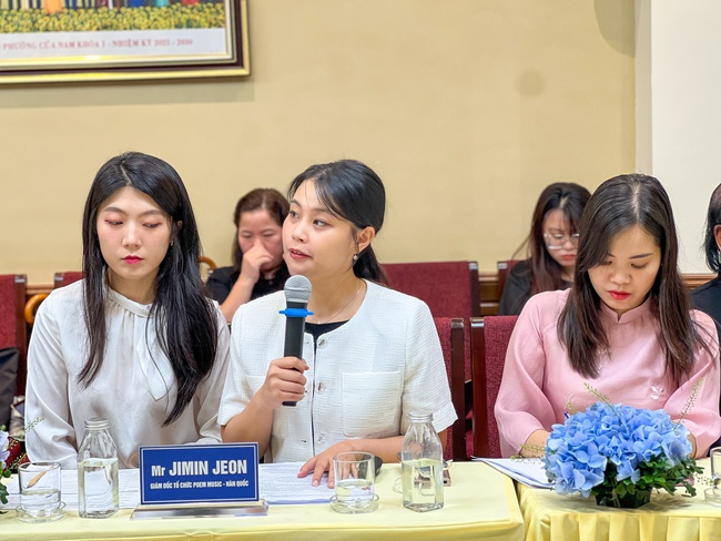 Chia sẻ kinh nghiệm quốc tế về phát triển nghệ thuật trong bối cảnh toàn cầu hóa và chuyển đổi số - Ảnh 4. Chia sẻ kinh nghiệm quốc tế về phát triển nghệ thuật trong bối cảnh toàn cầu hóa và chuyển đổi số - Ảnh 4.