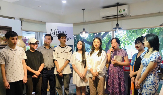 "Mộng sắc" - Khi giấc mơ hội họa của người trẻ thành hình - Ảnh 1. "Mộng sắc" - Khi giấc mơ hội họa của người trẻ thành hình - Ảnh 1.