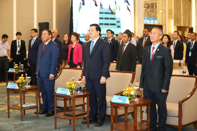 Khai mạc Hội nghị Bộ trưởng ASEAN về Thể thao lần thứ 8: Xây dựng tầm nhìn dài hạn cho thể thao ASEAN - Ảnh 2. Khai mạc Hội nghị Bộ trưởng ASEAN về Thể thao lần thứ 8: Xây dựng tầm nhìn dài hạn cho thể thao ASEAN - Ảnh 2.