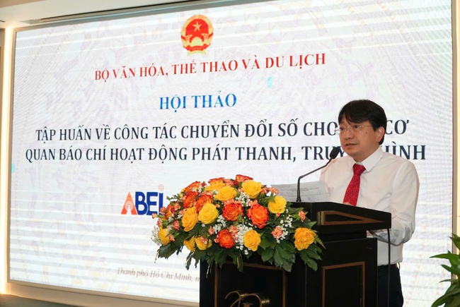 Tập huấn chuyển đổi số cho các cơ quan báo chí hoạt động phát thanh, truyền hình - Ảnh 4. Tập huấn chuyển đổi số cho các cơ quan báo chí hoạt động phát thanh, truyền hình - Ảnh 4.