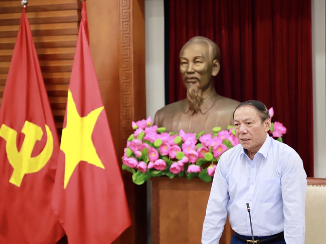Bộ trưởng Nguyễn Văn Hùng: Gia Lai phải tạo ra hệ sinh thái văn hóa, thể thao, du lịch hiện đại, mang đậm bản sắc đại ngàn và biển xanh - Ảnh 2. Bộ trưởng Nguyễn Văn Hùng: Gia Lai phải tạo ra hệ sinh thái văn hóa, thể thao, du lịch hiện đại, mang đậm bản sắc đại ngàn và biển xanh - Ảnh 2.