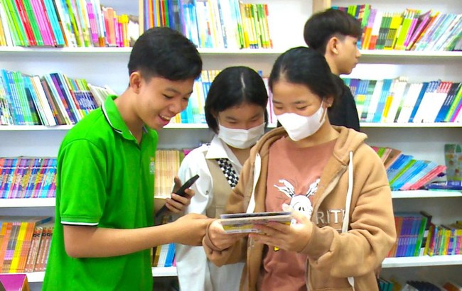 Thư viện tỉnh Bình Dương (TP.HCM) hiện thực hóa chuyển đổi số: Tạo đột phá trong phục vụ bạn đọc - Ảnh 1. Thư viện tỉnh Bình Dương (TP.HCM) hiện thực hóa chuyển đổi số: Tạo đột phá trong phục vụ bạn đọc - Ảnh 1.