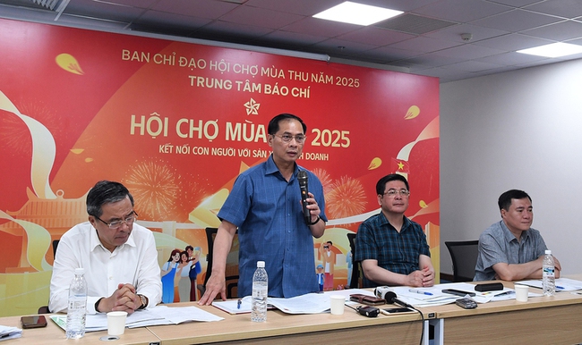 Khẩn trương hoàn tất công tác chuẩn bị, bảo đảm tổ chức thành công Hội chợ mùa Thu 2025 - Ảnh 1. Khẩn trương hoàn tất công tác chuẩn bị, bảo đảm tổ chức thành công Hội chợ mùa Thu 2025 - Ảnh 1.