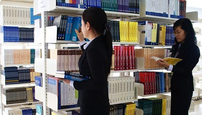 Người giữ lửa tri thức thời đại số – Những cán bộ thư viện tiên phong chuyển đổi số - Ảnh 2. Người giữ lửa tri thức thời đại số – Những cán bộ thư viện tiên phong chuyển đổi số - Ảnh 2.