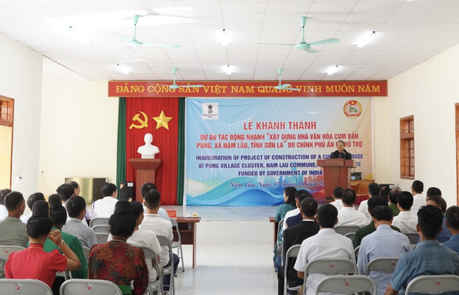 Khánh thành Nhà Văn hóa cụm bản Púng: góp phần xây dựng đời sống văn hóa của người dân - Ảnh 1.