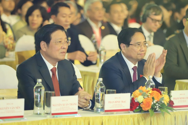 Ảnh: Lãnh đạo Đảng, Nhà nước dự lễ khai mạc Hội chợ mùa Thu lần thứ nhất - năm 2025 - Ảnh 2. Ảnh: Lãnh đạo Đảng, Nhà nước dự lễ khai mạc Hội chợ mùa Thu lần thứ nhất - năm 2025 - Ảnh 2.