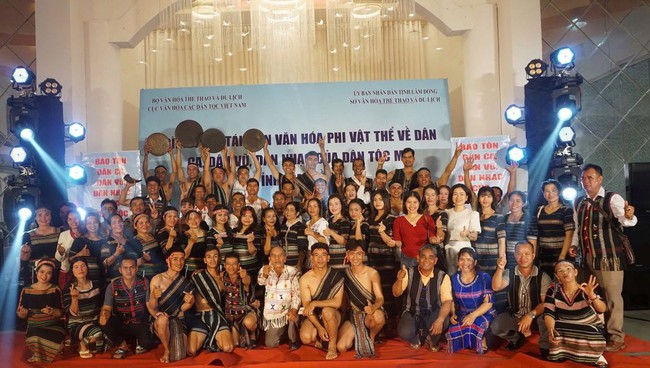 Đẩy mạnh bảo tồn, phát huy giá trị di sản văn hoá sản phẩm gắn với phát triển du lịch Lâm Đồng - Ảnh 1. Đẩy mạnh bảo tồn, phát huy giá trị di sản văn hoá sản phẩm gắn với phát triển du lịch Lâm Đồng - Ảnh 1.