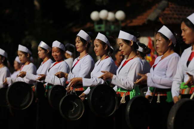 Nhiều hoạt động đặc sắc tại Ngày hội Văn hóa dân tộc Mường lần thứ II, năm 2025 - Ảnh 1. Nhiều hoạt động đặc sắc tại Ngày hội Văn hóa dân tộc Mường lần thứ II, năm 2025 - Ảnh 1.