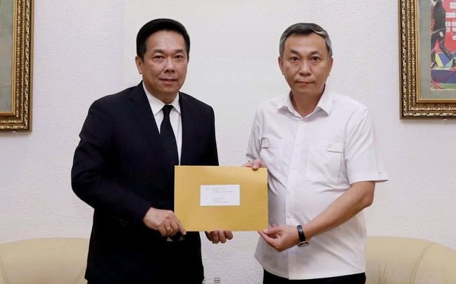 VFF thông tin về buổi làm việc với Liên đoàn Bóng đá Thái Lan (FAT) sau sự cố nhầm Quốc kỳ - Ảnh 1. VFF thông tin về buổi làm việc với Liên đoàn Bóng đá Thái Lan (FAT) sau sự cố nhầm Quốc kỳ - Ảnh 1.