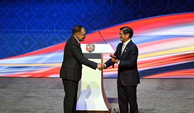 Hội nghị Cấp cao ASEAN 47: Nhiều văn kiện về văn hoá, thể thao, du lịch và thông tin được thông qua - Ảnh 4. Hội nghị Cấp cao ASEAN 47: Nhiều văn kiện về văn hoá, thể thao, du lịch và thông tin được thông qua - Ảnh 4.