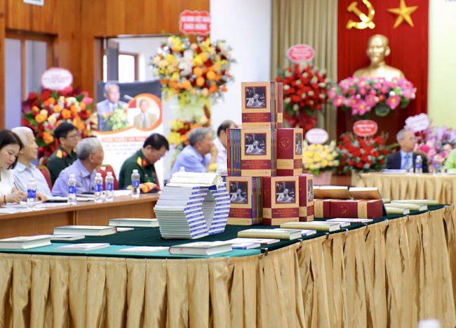 Thứ trưởng Thường trực Lê Hải Bình: Xây dựng một nền văn hóa Việt Nam rực rỡ, xứng tầm với kỷ nguyên mới - Ảnh 7. Thứ trưởng Thường trực Lê Hải Bình: Xây dựng một nền văn hóa Việt Nam rực rỡ, xứng tầm với kỷ nguyên mới - Ảnh 7.