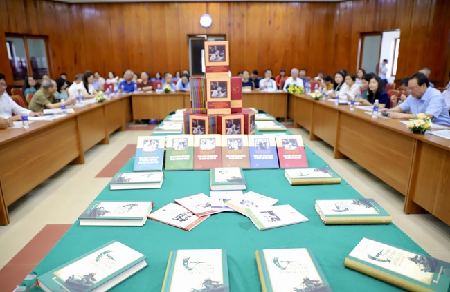 Thứ trưởng Thường trực Lê Hải Bình: Xây dựng một nền văn hóa Việt Nam rực rỡ, xứng tầm với kỷ nguyên mới - Ảnh 6. Thứ trưởng Thường trực Lê Hải Bình: Xây dựng một nền văn hóa Việt Nam rực rỡ, xứng tầm với kỷ nguyên mới - Ảnh 6.