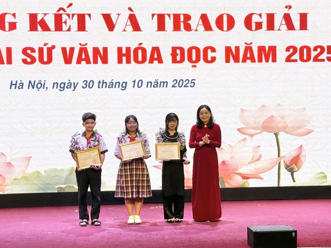 Lễ Tổng kết và trao giải Cuộc thi Đại sứ Văn hóa đọc năm 2025: Lan tỏa niềm đam mê đọc sách trong thế hệ trẻ - Ảnh 1. Lễ Tổng kết và trao giải Cuộc thi Đại sứ Văn hóa đọc năm 2025: Lan tỏa niềm đam mê đọc sách trong thế hệ trẻ - Ảnh 1.