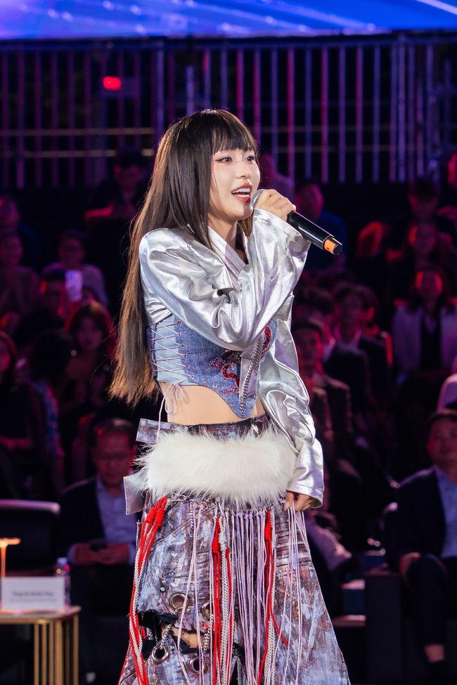 Ảnh: Nghệ sĩ bùng nổ tại Gala Better Choice Awards 2025 - Ảnh 3.
