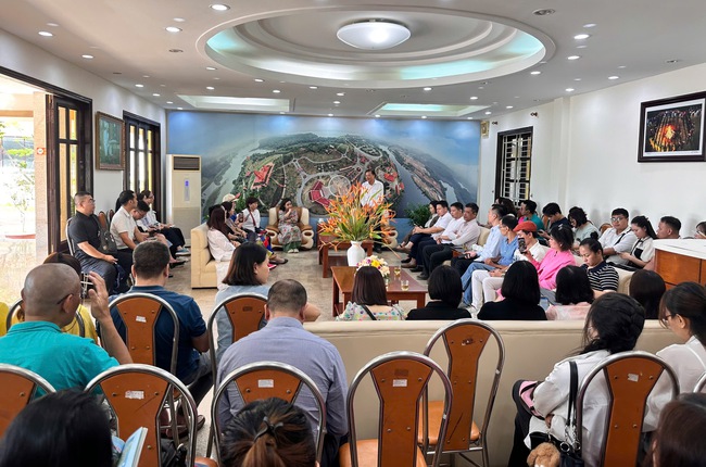 Chương trình Famtrip: Thúc đẩy hợp tác, khai thác tiềm năng du lịch tại Làng Văn hóa - Du lịch các dân tộc Việt Nam - Ảnh 2.